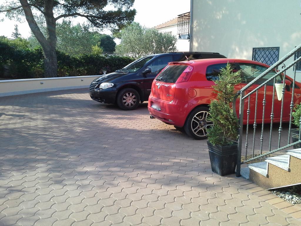 Holiday Home Villa Romantica Sveti Filip i Jakov Oda fotoğraf