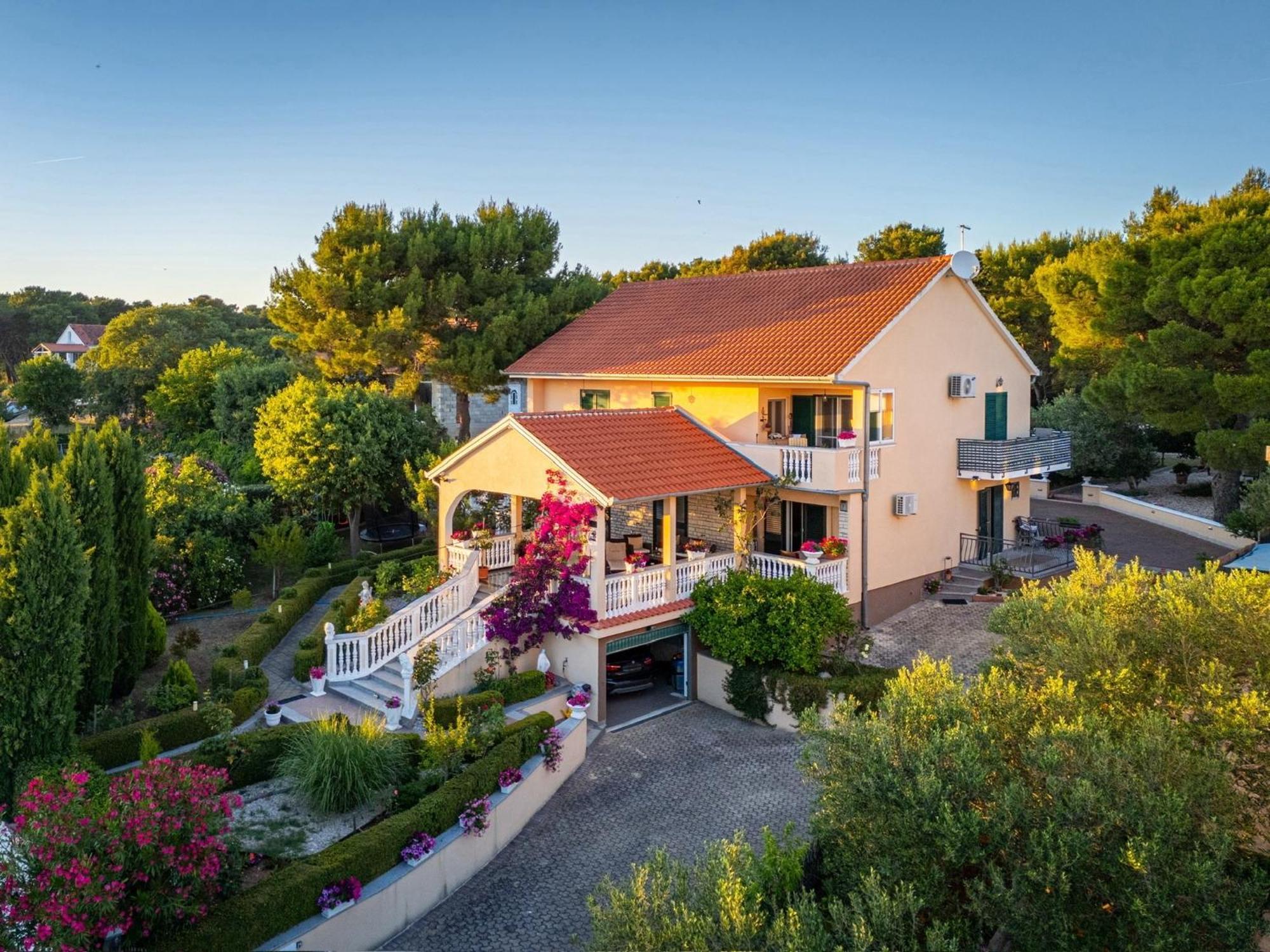 Holiday Home Villa Romantica Sveti Filip i Jakov Dış mekan fotoğraf